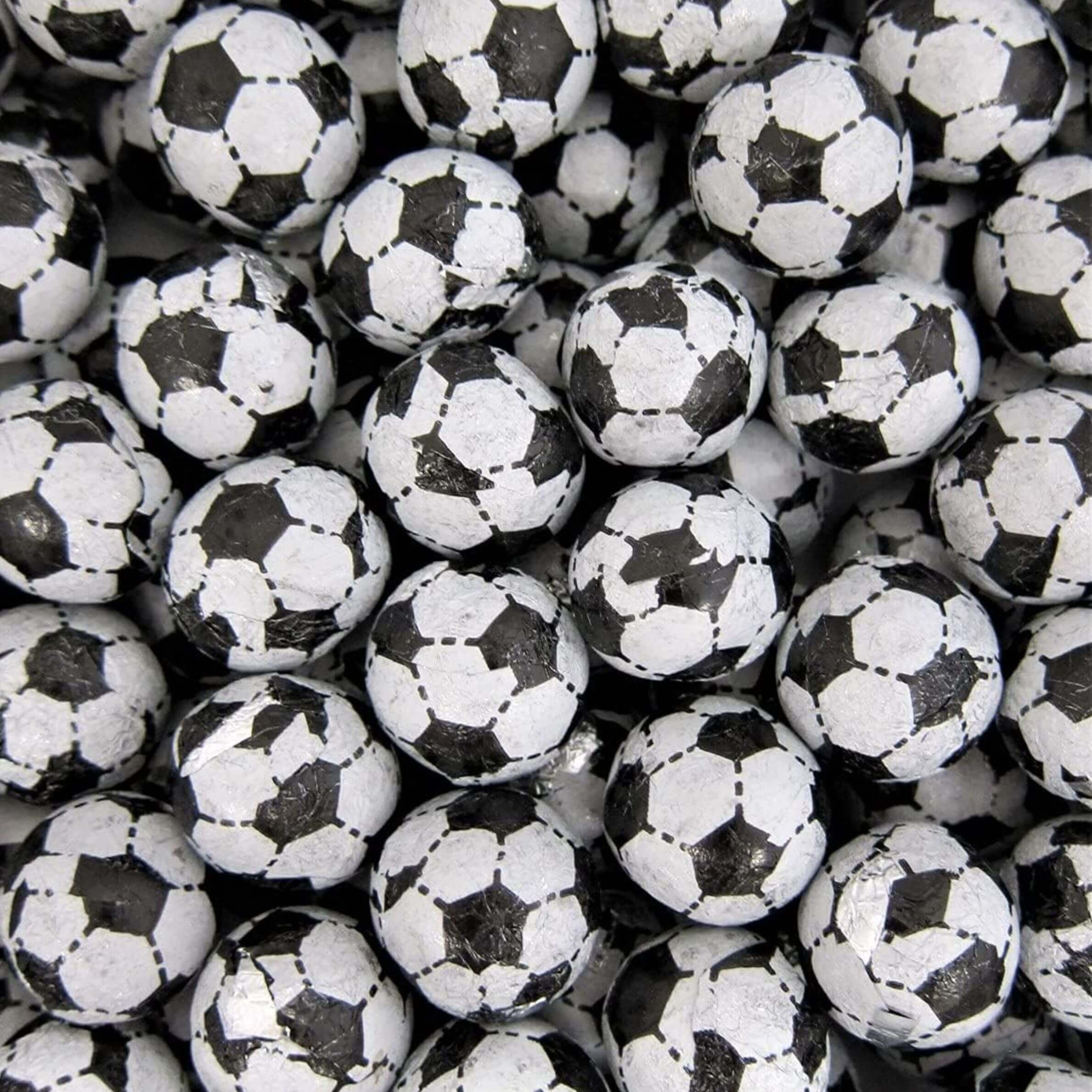 black_white_chocolate_footballs